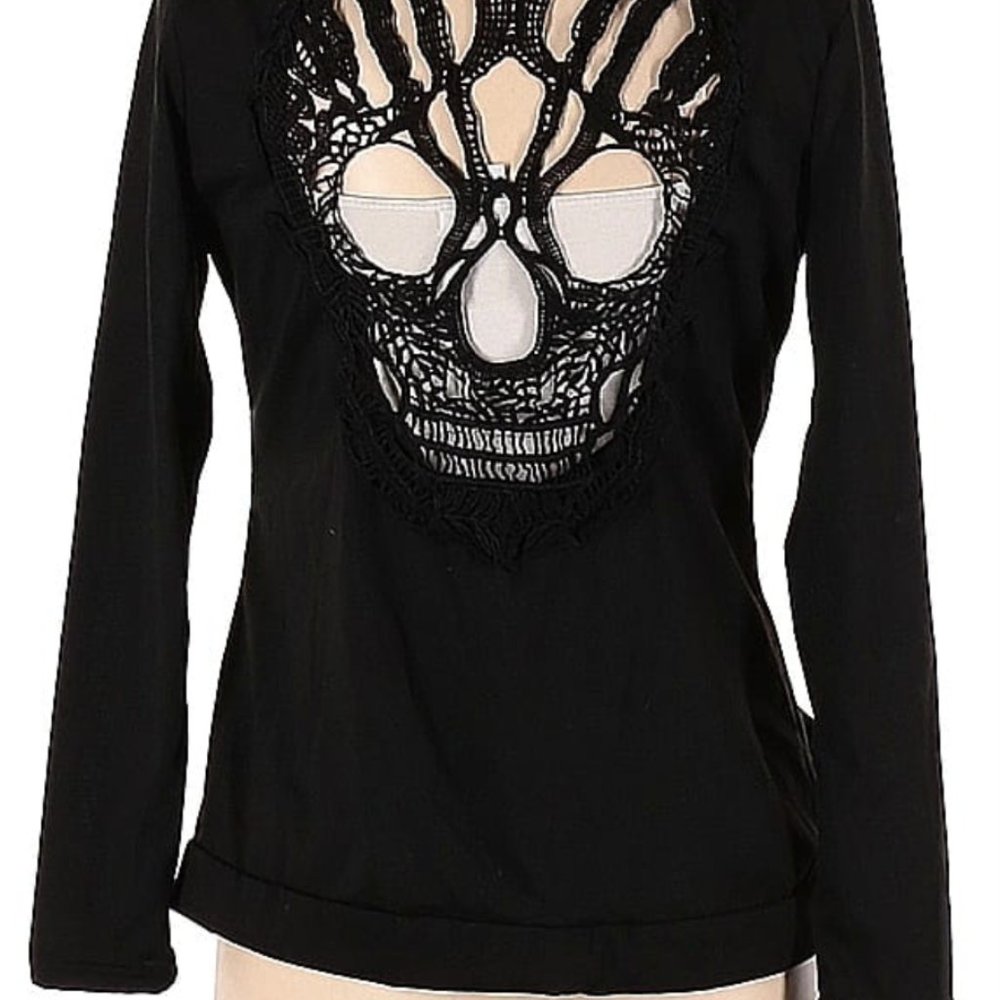 Ealey Fushi Black Long Sleeve Cardigan Skull Goth Girl Size M/L NWOTs - Picture 3 of 8